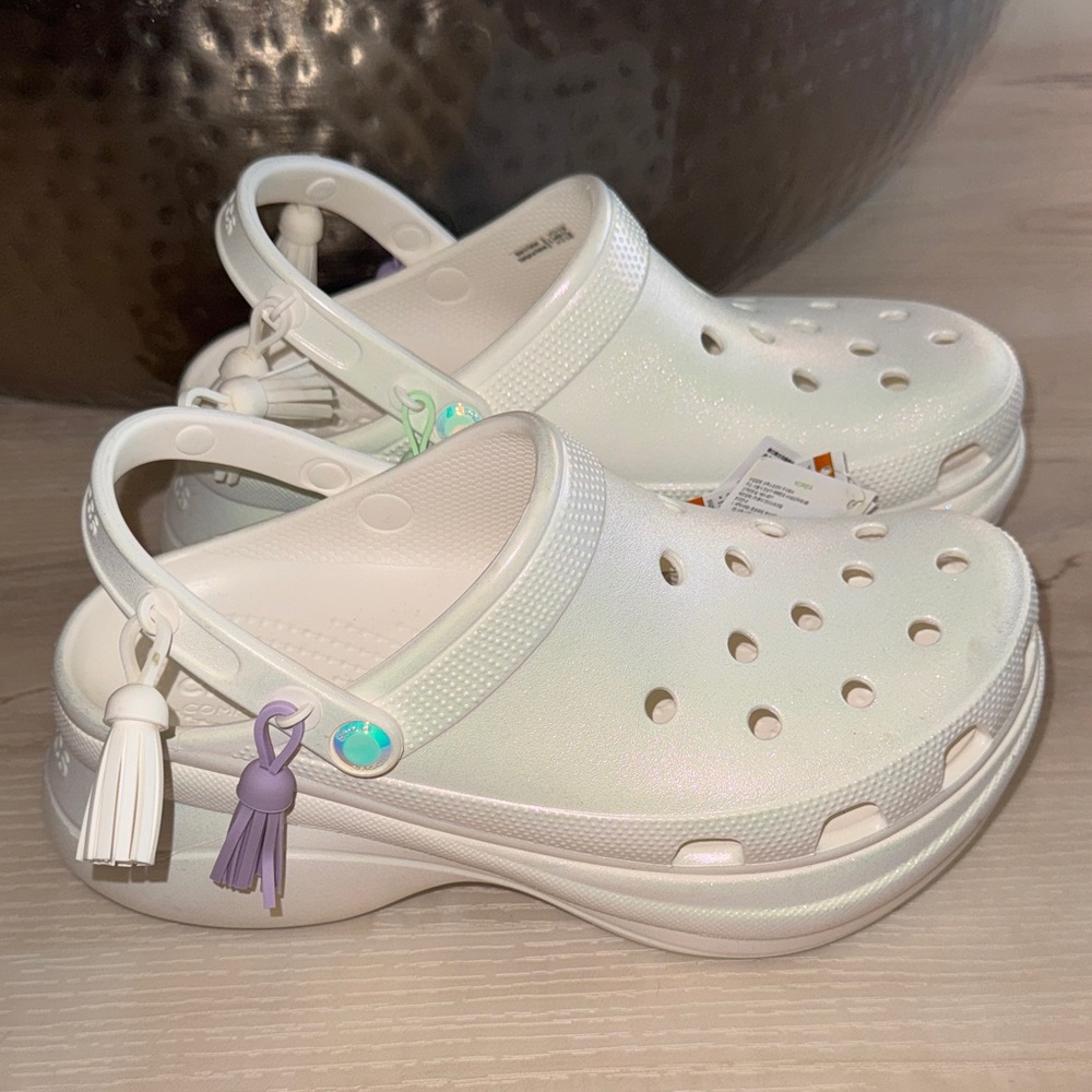 Crocs Classic Bae Festival Iridescent Women’s Clogs Tassels Size 11